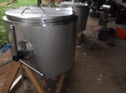 Vít ép nguyên liệu